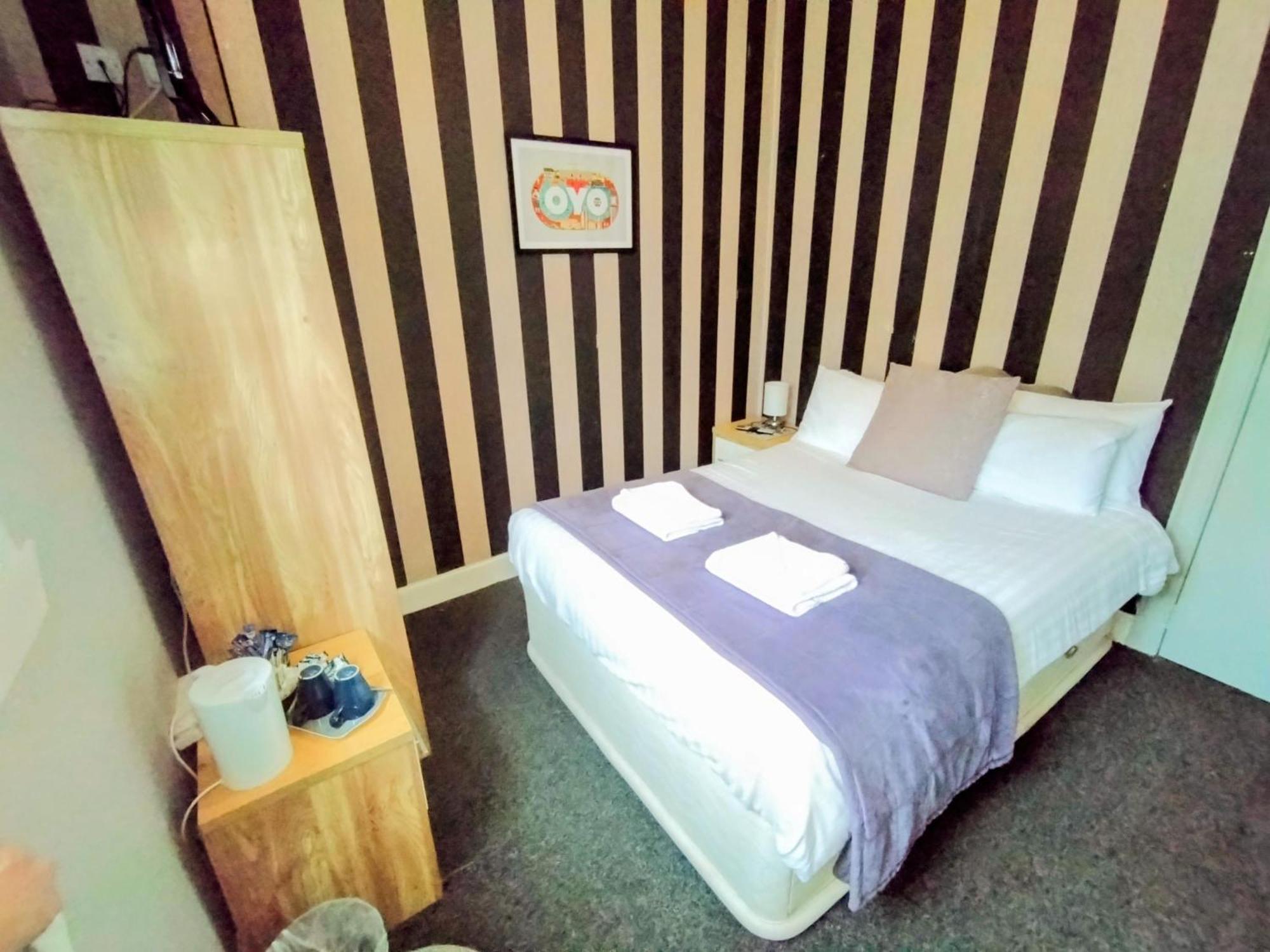 โอโย จิน เฮาส์ โฮเต็ล Hotel กรีน็อค ภายนอก รูปภาพ